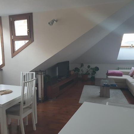 Atico Cine Colon Appartement Ribadeo Buitenkant foto