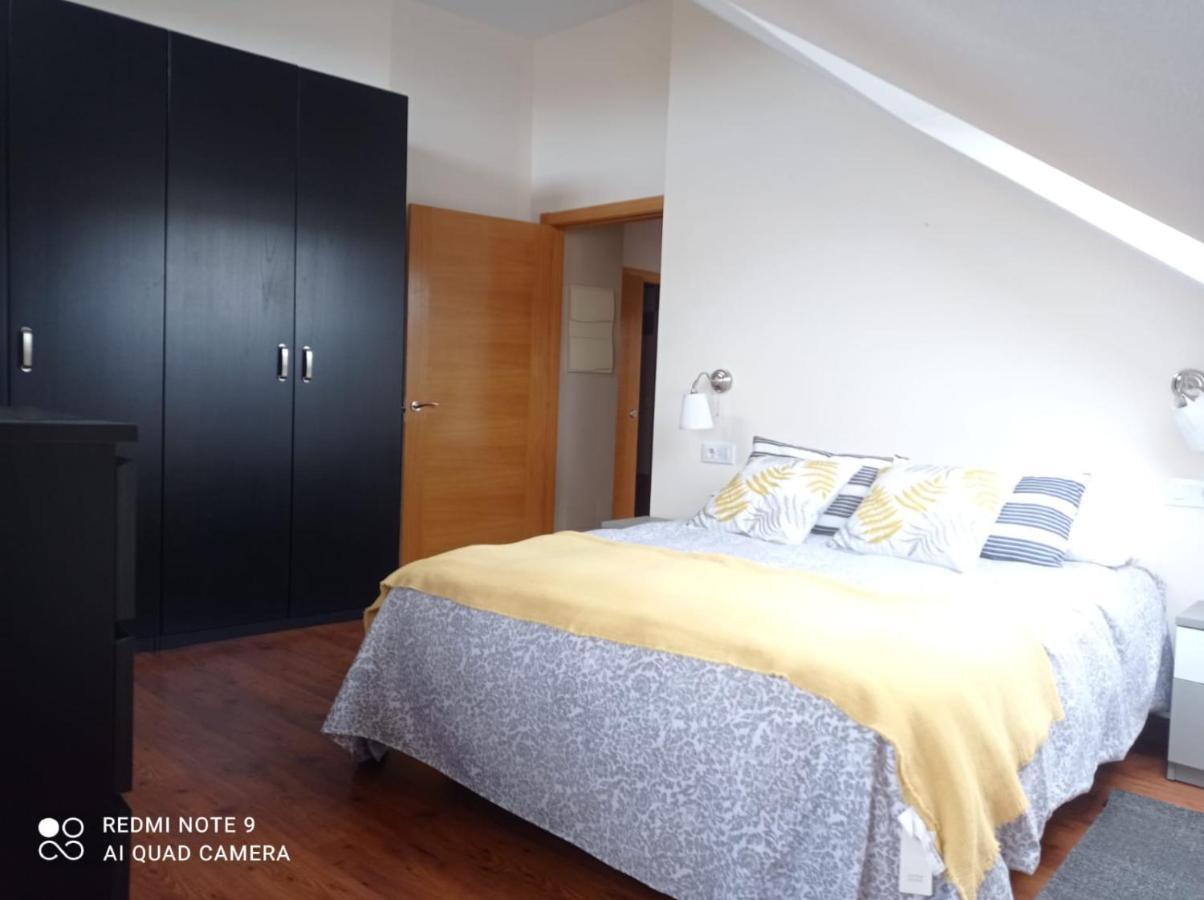 Atico Cine Colon Appartement Ribadeo Buitenkant foto