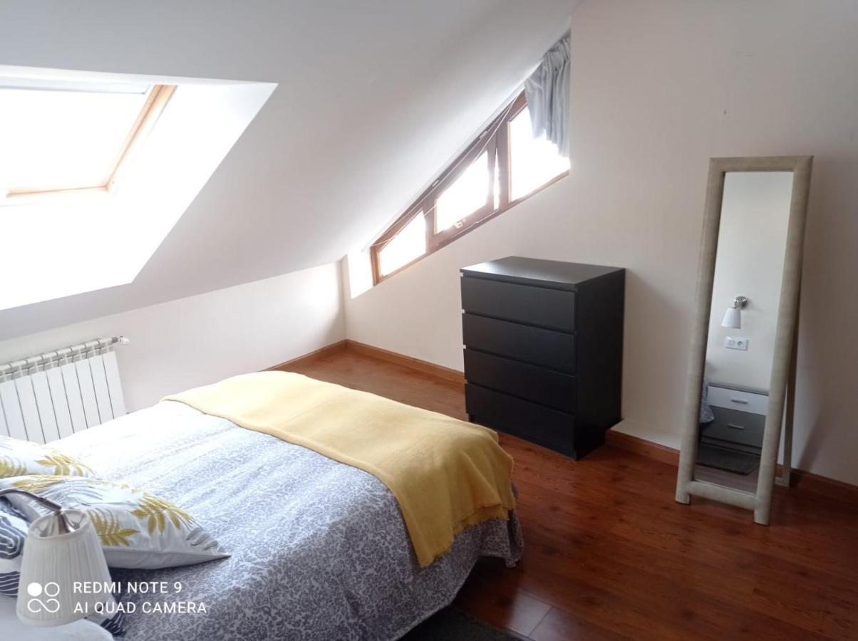 Atico Cine Colon Appartement Ribadeo Buitenkant foto
