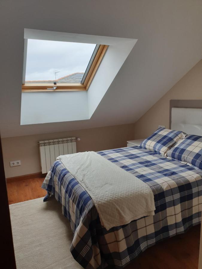 Atico Cine Colon Appartement Ribadeo Buitenkant foto