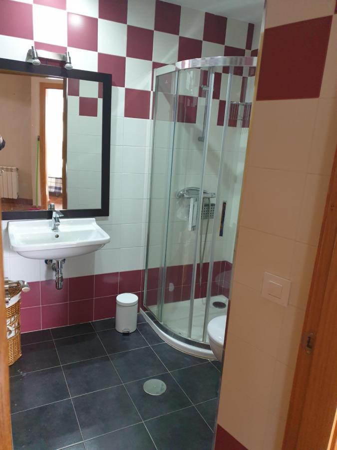 Atico Cine Colon Appartement Ribadeo Buitenkant foto