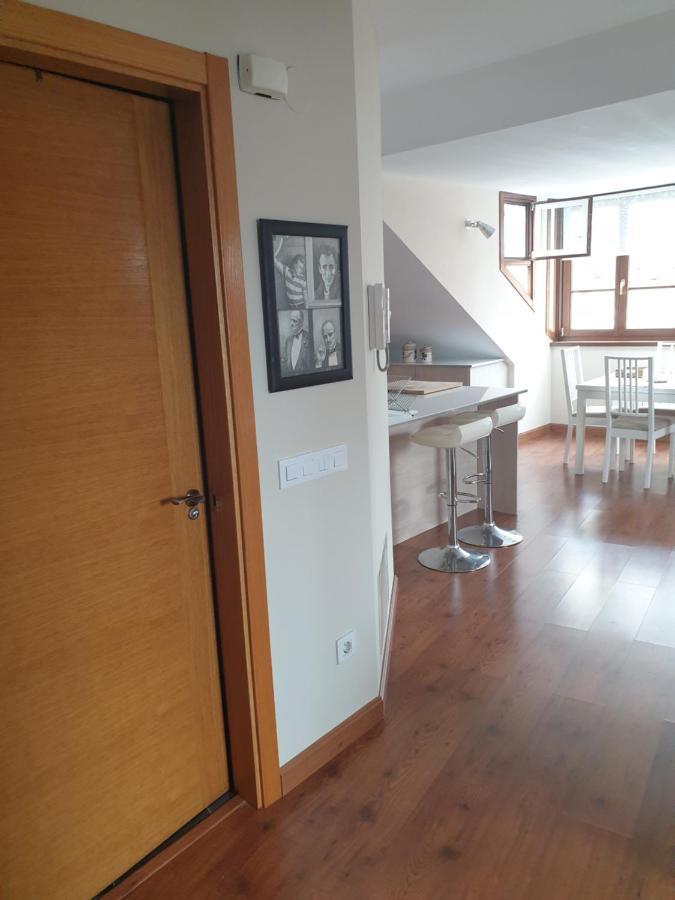 Atico Cine Colon Appartement Ribadeo Buitenkant foto