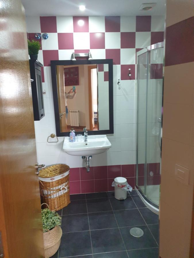 Atico Cine Colon Appartement Ribadeo Buitenkant foto